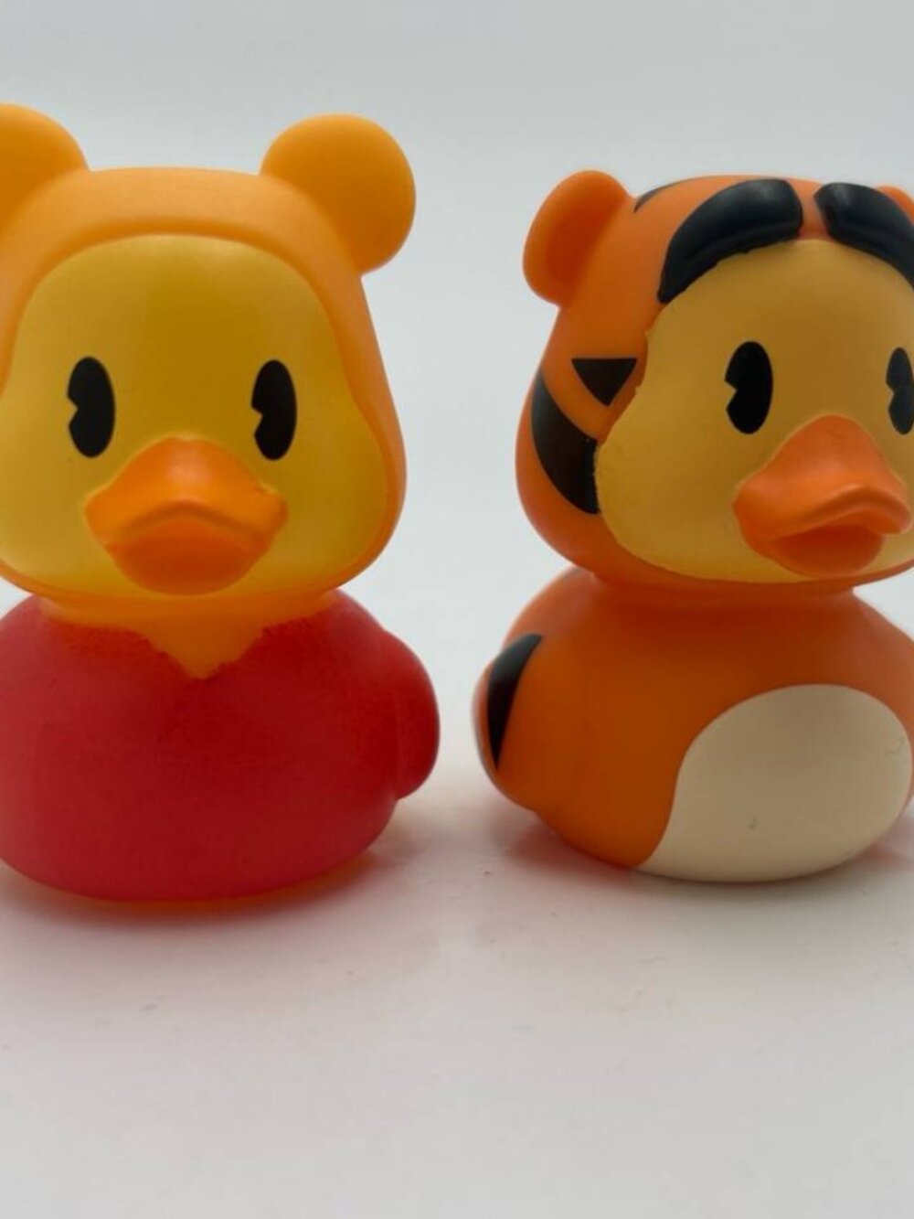 Disney Duckalooz Winnie the Pooh Tigger Rubber Ducks Just Play Lot of 2